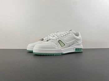 LV sneaker 2025092901