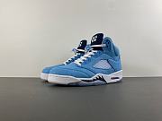 Air Jordan 5 Retro HQ7978-401 - 1