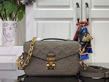 LV Pochette Métis East West 21.5x13.5x6cm 2025102701