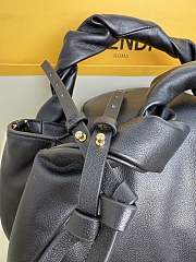Fendi Spy Small Leder Schwarz 18x12x32cm - 4