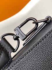 LV takeoff messenger PM 22*16.5*7CM - 5