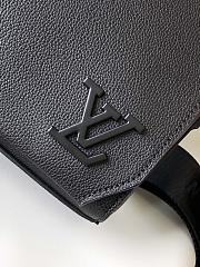 LV takeoff messenger PM 22*16.5*7CM - 6
