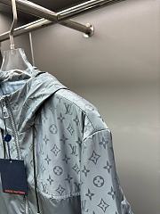 LV coat 2025110701 - 5