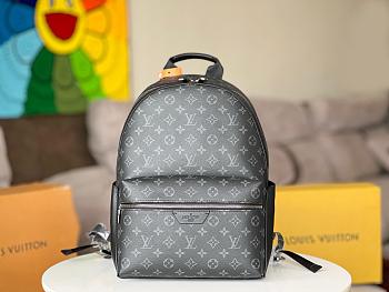 LV backpack 38*29*20CM 2025111701