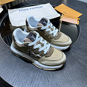 LV sneaker 2025112402 - 2