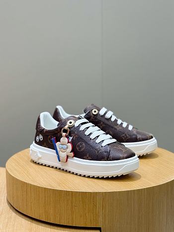 LV sneaker 2025112403