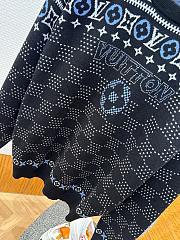 LV sweather 2025112902 - 3