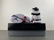 Jordan 8 Retro Bugs Bunny (2025)  305381-100 - 2