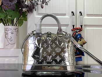 LV Alma BB silver 23.5CM