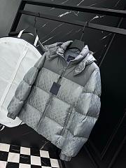 LV down jacket 2025120301 - 4