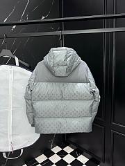 LV down jacket 2025120301 - 2