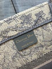 Dior Medium Dior Book Tote 36 x 27.5 x 16.5 cm - 3