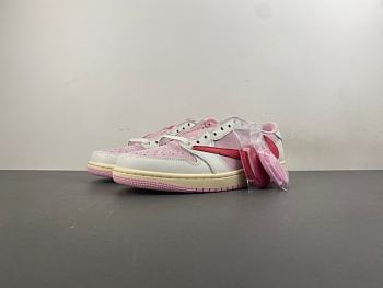 Travis Scott × AJ1 Low Shy Pink IQ7604-101
