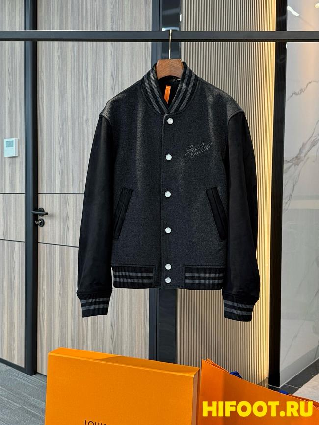 LV Jacket 2025010701 - 1