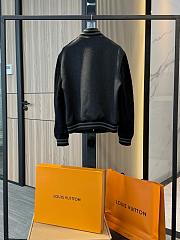 LV Jacket 2025010701 - 3