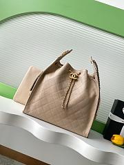 Chanel 25 Handbag Medium  Grained Calfskin & Gold-Tone hobo 40*30*15cm - 1