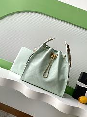 Chanel 25 Medium Handbag Grained Calfskin & Gold-Tone Metal light green hobo 40x30x15cm - 1