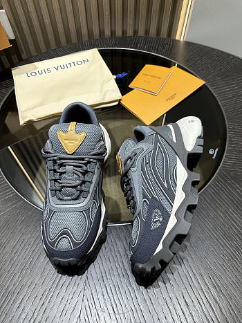 LV sneaker 2026011402