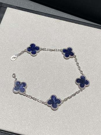 VCA Bracelet 2026011504