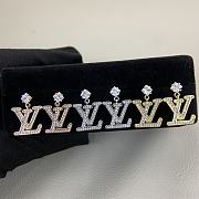 LV earrings one pair (Silver gold or rose gold ) 2026011902 - 1