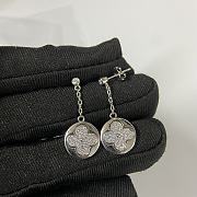 LV earrings one pair (Silver gold or rose gold ) 2026011904 - 2