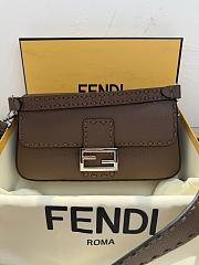 Fendi Baguette 26*6*13CM 2026012101 - 1