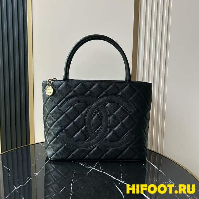 Chanel Medallion tote calfskin bag 30x14x24cm - 1