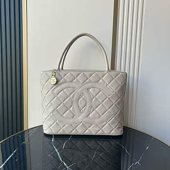 Chanel Medallion tote calfskin bag 30x14x24cm 2026012101