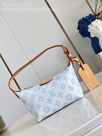 LV Pochette Hills M28250 18*6*11CM