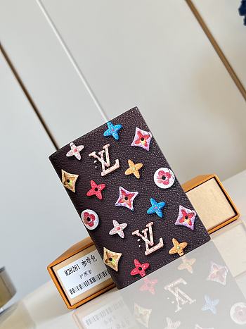 LV Monogram Donuts passport cover 14*10*2.5cm 2026031602