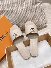 LV slipper 2026040702 - 2