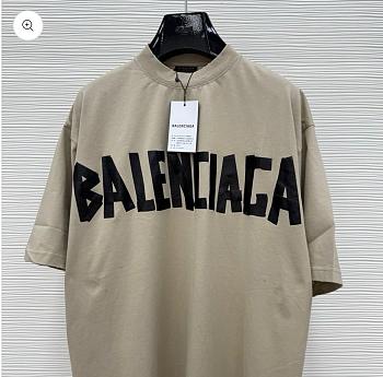 Balenciaga T-shirt 2026040704