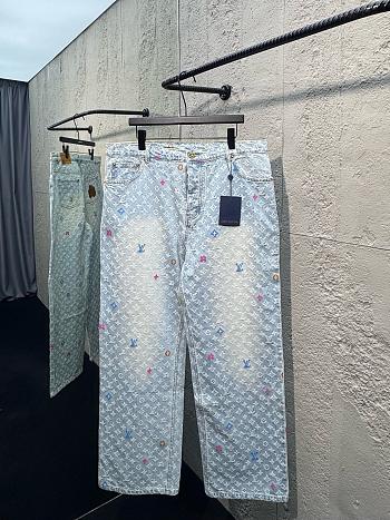 LV jeans 2026041601