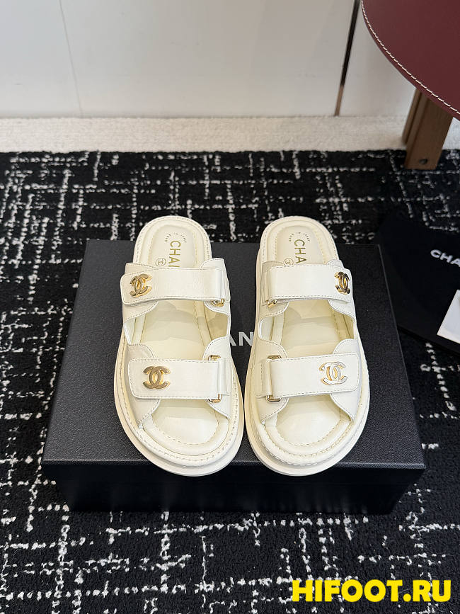 Chanel sandals 2026050702 - 1