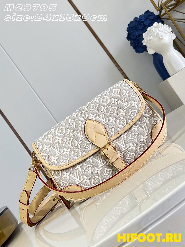 LV Diane  Other Monogram Canvas 24*15*9CM - 1