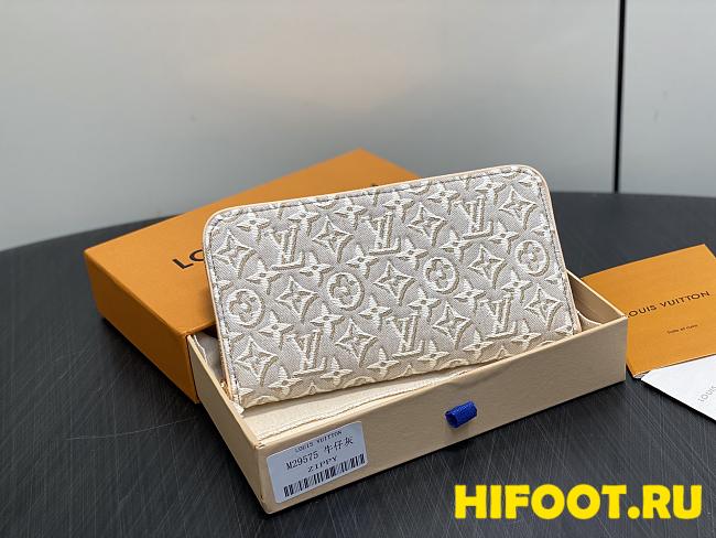 LV Zippy Wallet Other Monogram Canvas 19.5*10.5*2.5cm  - 1