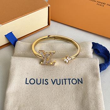 LV Bracelet 2026080303