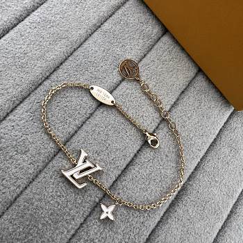 LV Bracelet 2026080304