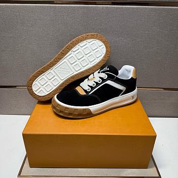 LV sneaker 2026082101