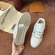 LV sneaker 2026090902 - 2