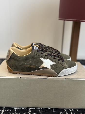 Golden Goose Sneaker 2026091503