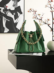 Chanel 25 Small Handbag Grained Calfskin & Gold-Tone Metal green 30cm - 1