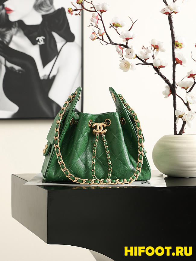 Chanel 25 mini Handbag Grained Calfskin & Gold-Tone Metal green 22cm - 1