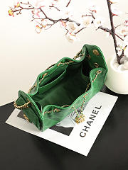 Chanel 25 mini Handbag Grained Calfskin & Gold-Tone Metal green 22cm - 3