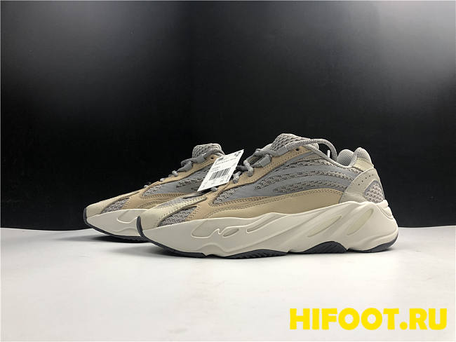 Yeezy Boost 700 V2 Cream GY7924 - 1