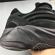 Yeezy Boost 700 V2 Vanta FU6684 - 4