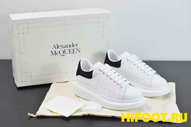 Alexander McQueen - 1