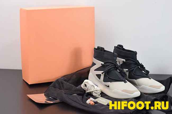 Air Fear of God 1 String The Question AR4237-902 - 1