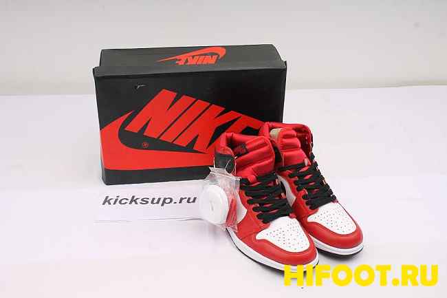 Jordan 1 Retro High Satin Snake Chicago CD0461-601 - 1