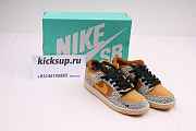 Nike SB Dunk Low Safari  CD2563-002 - 1